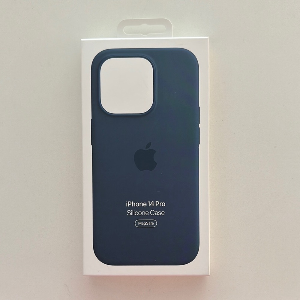 Apple iPhone 14 Pro Silicone Case - Storm Blue